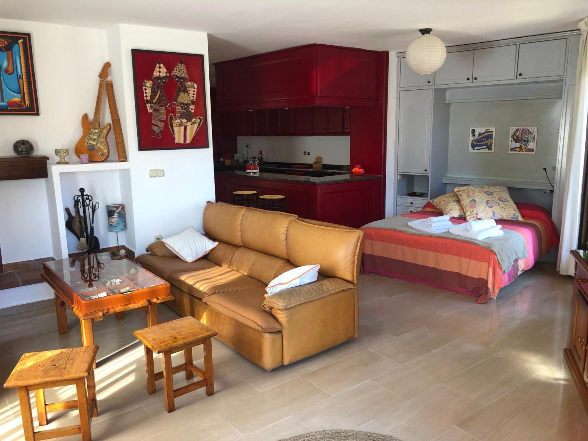 Loft Acogedor Con Terraza Y Parking En El Centro Apartman Huesca Kültér fotó